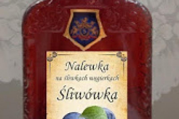Nalewka na śliwkach węgierkach.