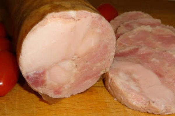 Kiełbasa kanapkowa z łopatki i schabu.