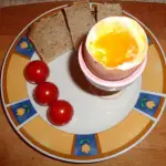 Jajko na miękko, chleb,...