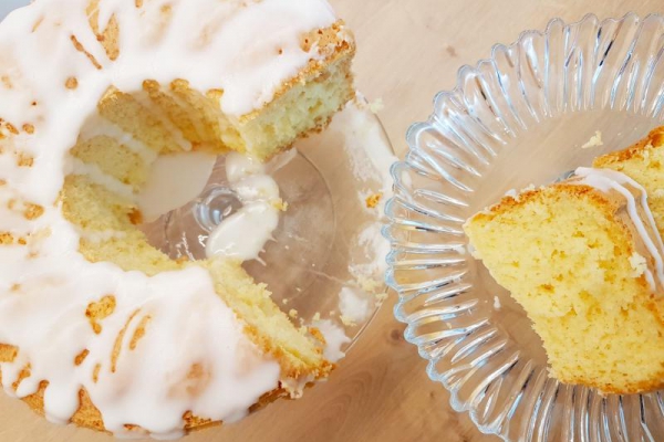 Mega puszysta i wilgotna babka majonezowa – najlepsza babka na każdą okazję