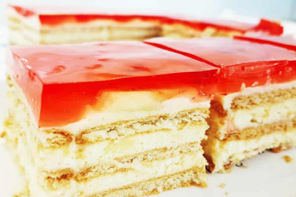 Łatwe ciasto bez pieczenia z galaretką