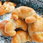 Rogaliki drożdżowe