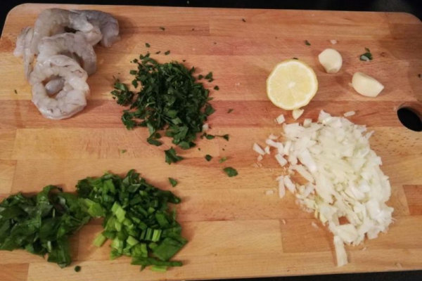 Makaron tagliatelle z krewetkami i parmezanem