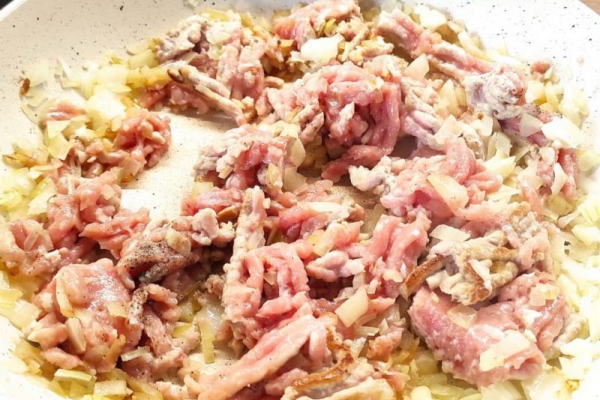 Szybkie pierogi z mięsem