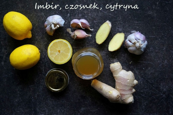 Naturalny sposób na przeziębienie: imbir, miód, czosnek, cytryna