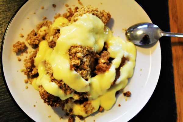 Apple crumble.