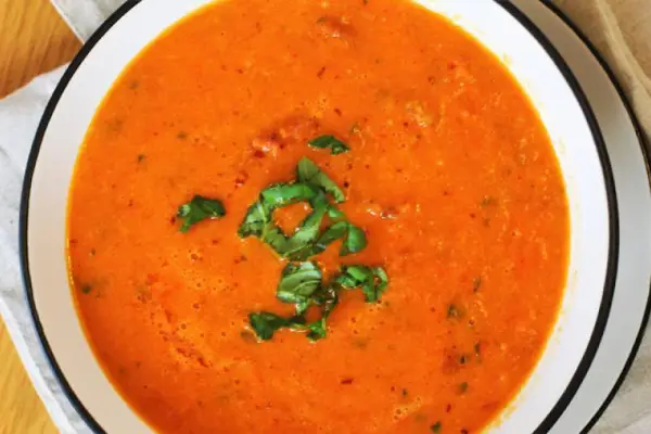 Zupa z pomidorów, papryki i kiełbasy chorizo / Tomato, Pepper and Chorizo Soup