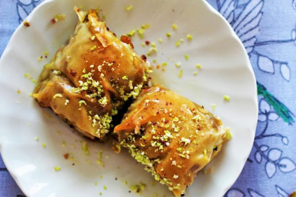 Baklava słodki smak wakacji.
