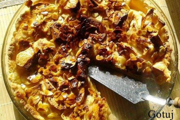 Krucha tarta z jabłkami