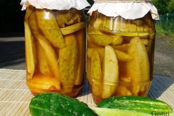 Pikantne ogórki z chilli