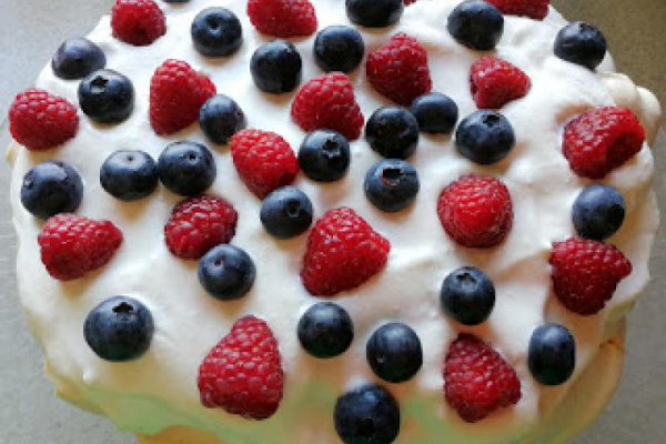 Tort bezowy