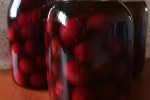 Kompot z czereśni