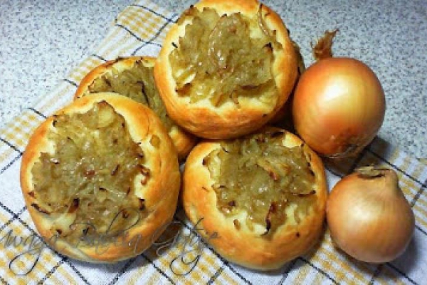 Przepis na Domowe Cebularze