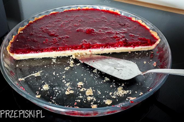 Tarta z Malinami i Kremem Mascarpone