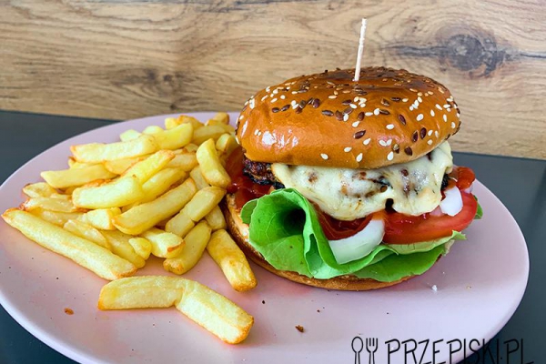 Przepis na Domowe Burgery z Frytkami