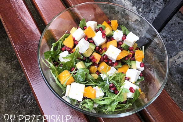 Sałatka z Mango Granatem i Awokado