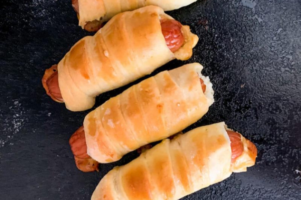 Domowe Hot-Dogi z Parówką i Serem w Wersji Mini