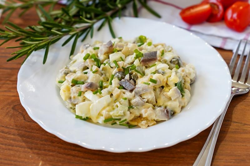 Sałatka ze śledziem