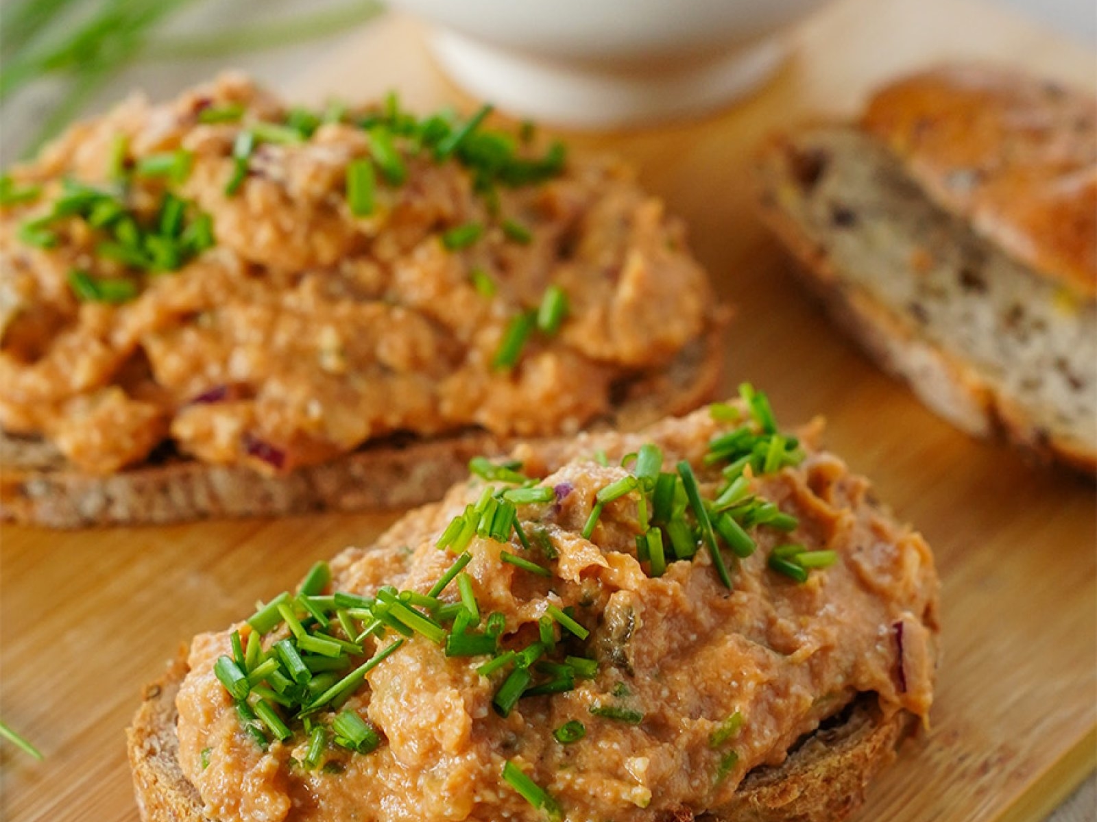 Pasta jajeczna z makrelą z puszki