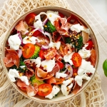 Sałatka z brokułem,...