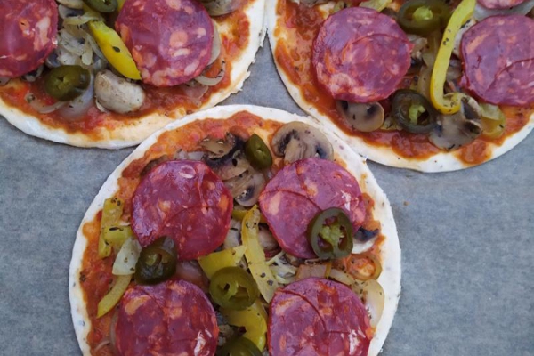 Pizza bez drożdży