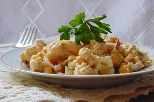Sałatka z kalafiorem