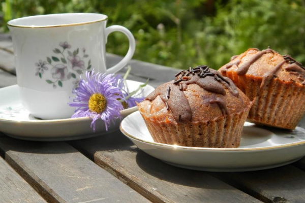 Czekoladowe muffinki z czereśniami