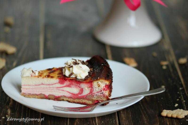 Sernik red velvet zebra.