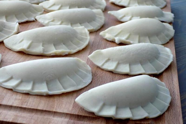 Pierogi z białym serem na słodko