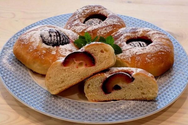 Drożdżówki słodko – kwaśne
