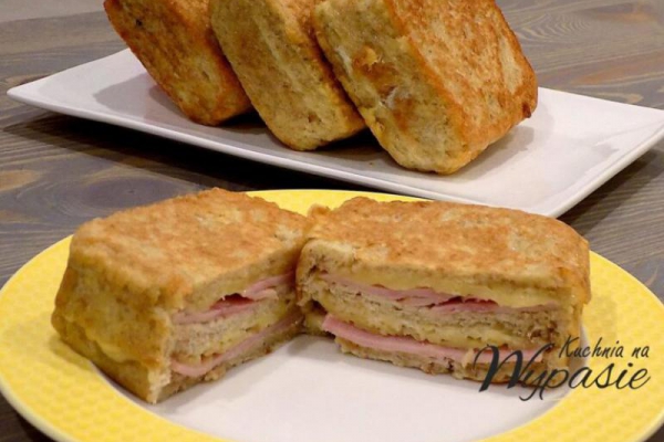 3 warstwowy tost z patelni