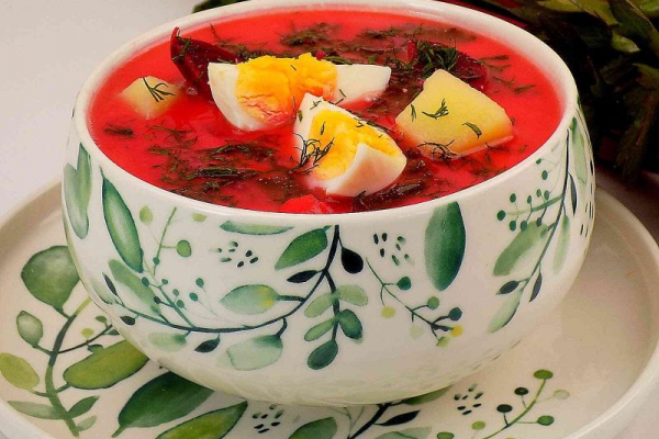 Zupa z botwiny z ziemniakami i jajkiem