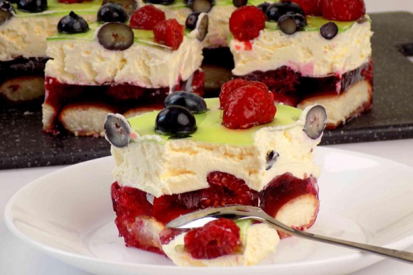Ciasto z malinami i mascarpone