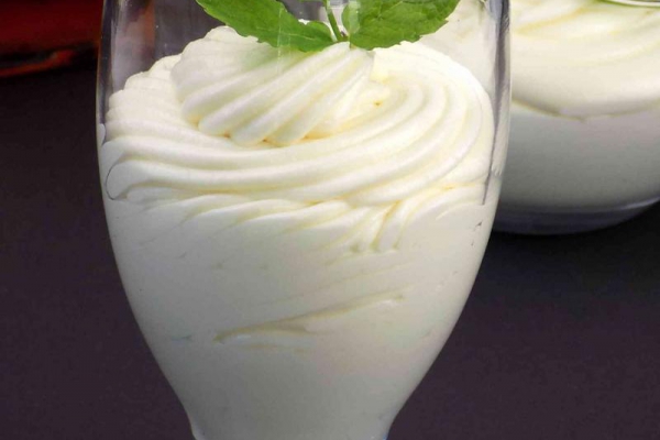 Krem z mascarpone do tortu
