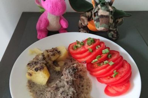 Pierś z indyka w sosie pieczarkowym