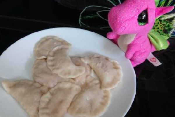 Pierogi z jabłkami