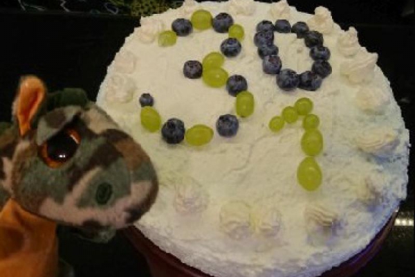 Niebiesko-zielony tort na podwójne urodziny