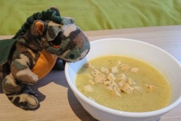 Zupa krem ze szparagów i cukinii