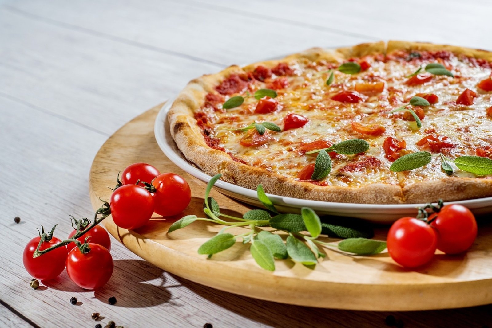 Pizza, która robi różnicę – dlaczego jakość składników jest ważniejsza niż dodatki?