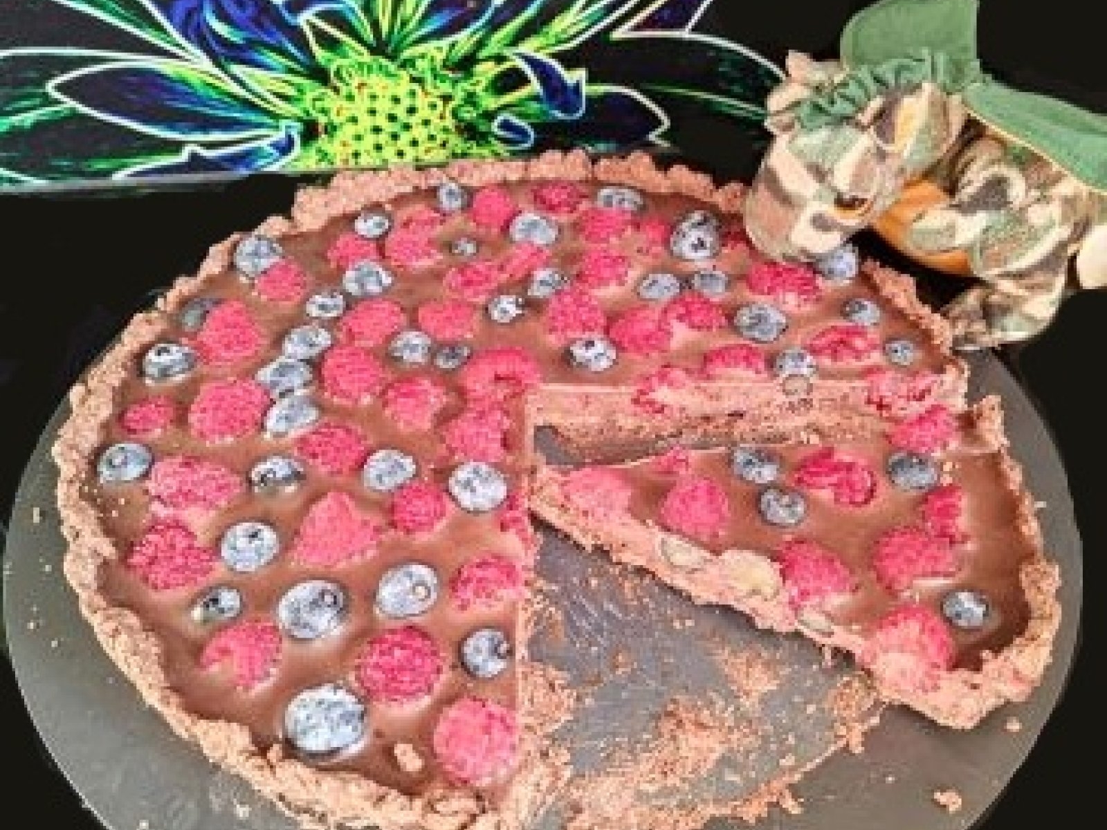 Tarta czekoladowa z owocami
