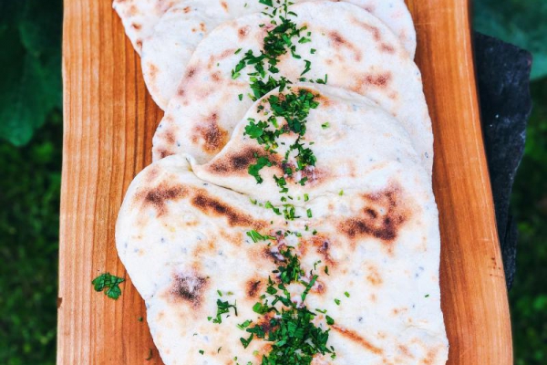Indyjskie chlebki naan