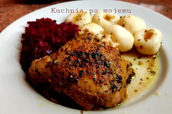 Delikatny kurczak w kurkumie duszony w garze. Weekendowy obiad z Mamusią