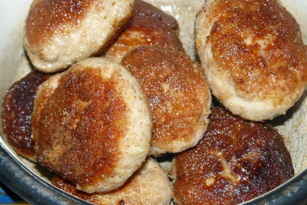 Eksperymentalny kotlet mielony z wołomińską duszą