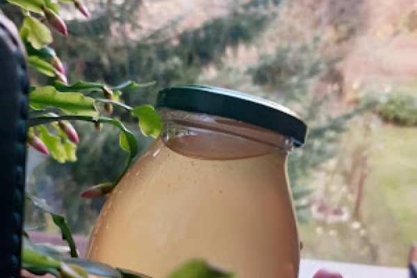Sok (syrop) z pigwy. Wzmacnia odporność. Naturalne wspomaganie.