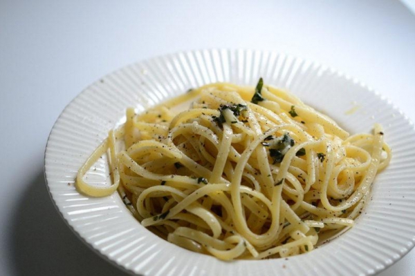 Makaron spaghetti Aglio e Olio