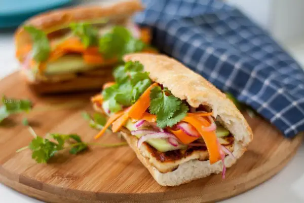 Bánh mì – przepis na wietnamskie kanapki