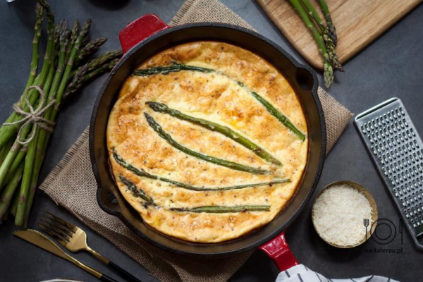 Frittata ze szparagami. Najprostsza