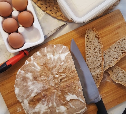 Chleb pszenno-żytni na zakwasie