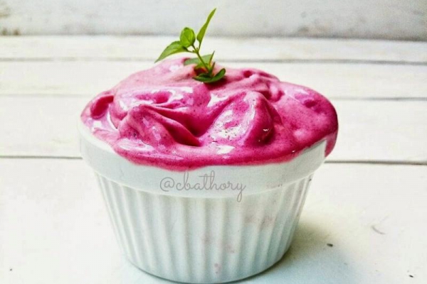 Malinowe lody proteinowe