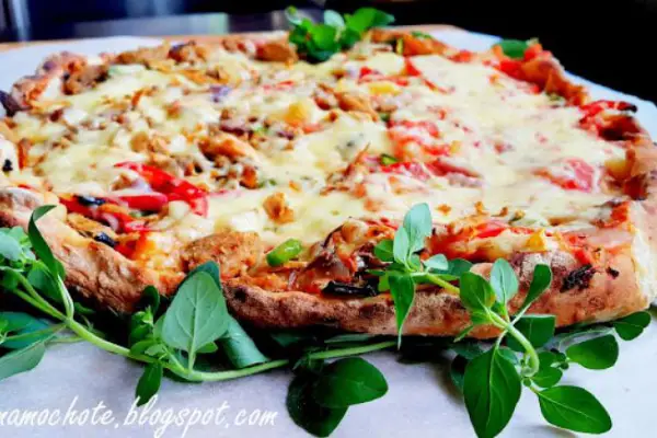 Pizza Gyros (Pizza z Shoarmą)